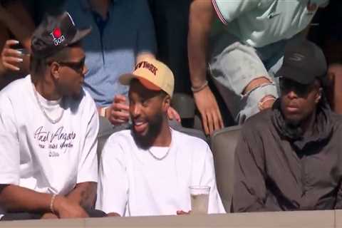 Knicks stars attend World Cup match at MetLife Stadium as title tour rolls on