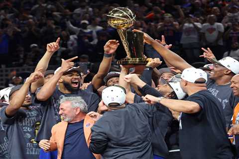 ESPN reporter calls NBA championship a ‘participation trophy’ in bizarre moment as Knicks fans..