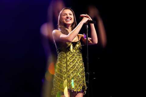 Olivia Rodrigo Sensed ‘Spirits’ in Palace of Versailles While Filming ‘Drop Dead’ Video: ‘A..