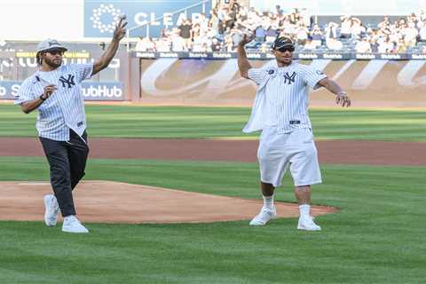 Jalen Brunson, Josh Hart continue Knicks celebration tour with Yankee Stadium first pitch