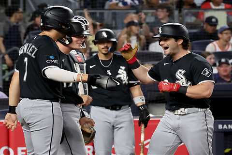 Andrew Benintendi’s late grand slam prevents Yankees from sweeping White Sox