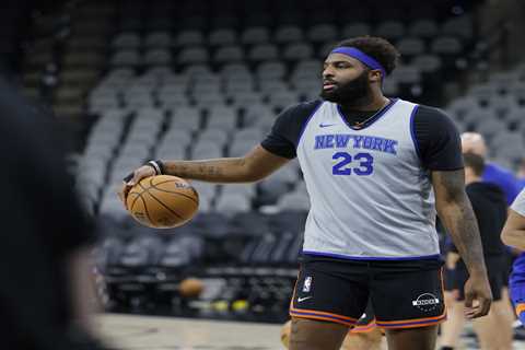 Breaking down Knicks’ looming decisions with pending free agents — and which ones should be..