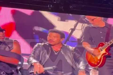 Lionel Richie Transported to Hospital After Cutting Concert Short