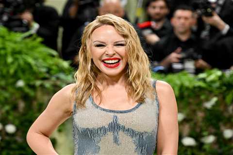 Scissor Sisters Unearth ‘Sweet Footage’ From Kylie Minogue Recording Sessions In 2004
