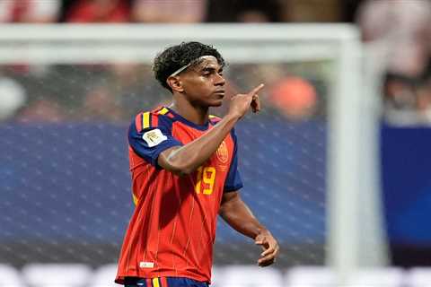 Spain vs. Uruguay World Cup prediction: Odds, picks, best bets for Group H showdown