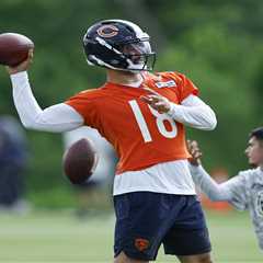 Bears’ Caleb Williams gifts Chicago-native Pope Leo XIV autographed jersey