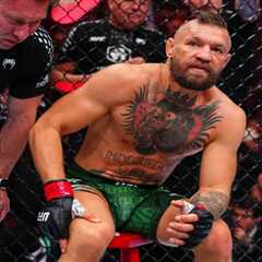 Joe Rogan bewildered by ‘crazy’ Conor McGregor decision that led to stunning UFC injury