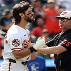 Benches clear in Orioles-Royals game after infielder exits with ‘gut-punch’ injury