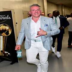 Pat McAfee peels back curtain on Travis Kelce-Taylor Swift wedding after surprise invite