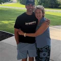 How Aaron Rodgers reconciled with his family after near-decade estrangement