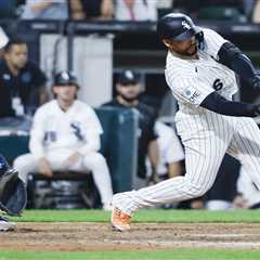 Yankees blow late leads in crushing 12-inning loss to White Sox