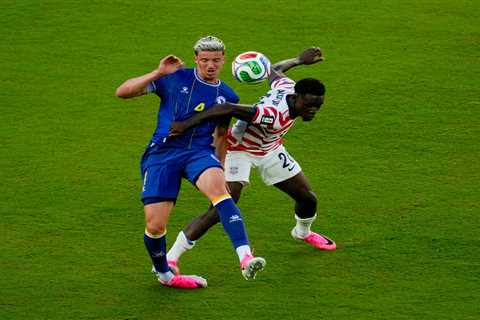 Mauricio Pochettino fumes over Folarin Balogun VAR controversy at World Cup: ‘Never a red card’