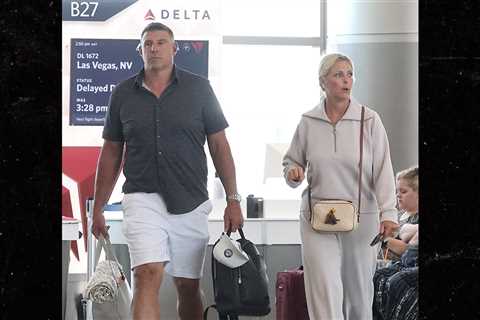 Mike Vrabel, Wife Jen Arrive in Utah After Attending Taylor Swift Wedding