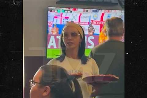 'VPR' Alum Scheana Shay Steps In to Help at Seattle Bar Overrun by World Cup Fans
