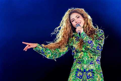 Shakira Gifts Brooklyn Show Tickets to World Cup Workers, Venezuela Relief Volunteers & More..