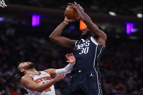 Knicks, Moussa Cisse agree to two-year offer sheet — but deal for Mavericks center far from complete
