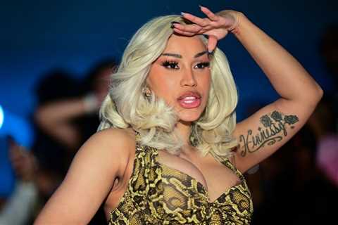 Cardi B Has This Response to Fans Who Urge Her to Be Single & ‘Focus on Herself’