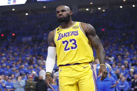 LeBron James’ family faced difficult decision over 76ers opportunity