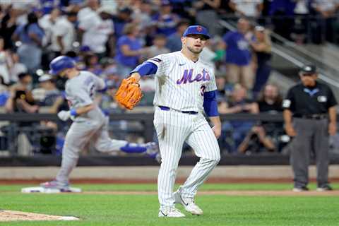 Mets squander early lead against Dodgers in latest punchless loss