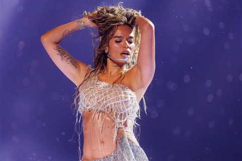 Karol G Kicks Off 2026 Viajando Por El Mundo Tropitour: Full Setlist