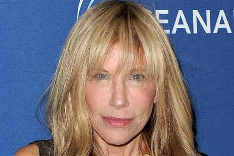 Carly Simon Reveals Parkinson's Disease, Cancer Diagnoses
