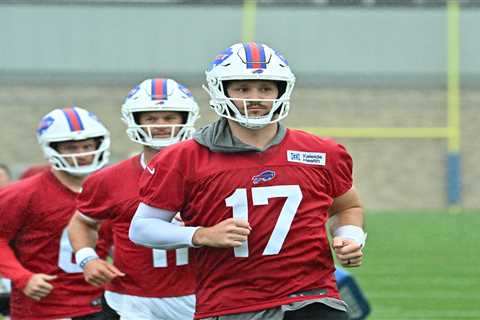 Josh Allen implores everyone to ‘stop hating’ on alternate Bills jerseys