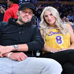Matthew Stafford’s wife Kelly turns heads with Rams training camp kiss