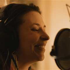 ‘Projects Like This Haven’t Been Done in Bluegrass’: Lindsay Lou Leads All-Star New Album..
