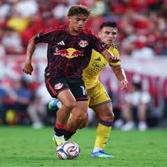 Red Bulls’ Julian Hall still ‘in between’ on World Cup call with USMNT, persistent Poland both..