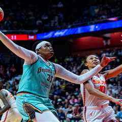 Liberty hold off late surge to beat Sun in rare clunker for Breanna Stewart