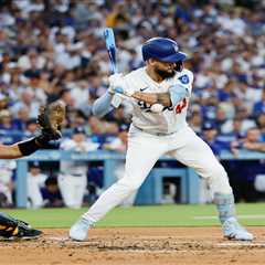 Andy Pages leaves Dodgers game after taking 100 mph fastball off hand