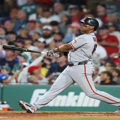 Rafael Devers hits homer in return to Boston after mixed reaction