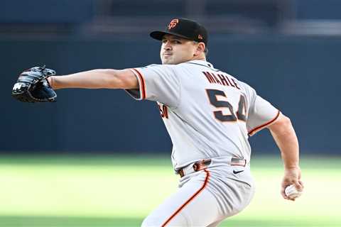 Giants send Tyler Mahle to Braves as trade deadline sell-off appears underway