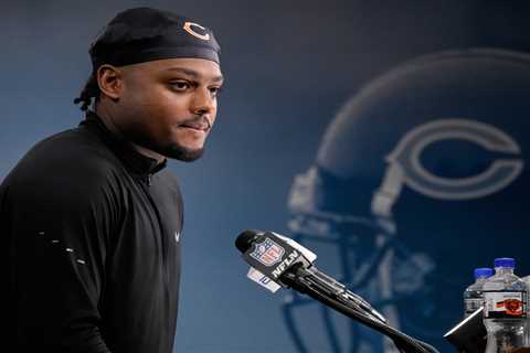 Bears’ $40 million signing Coby Bryant carted off field in emotional scene