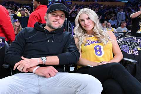 Matthew Stafford’s wife Kelly turns heads with Rams training camp kiss