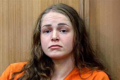 Courtney Clenney's Sentencing Hearing, Live Stream