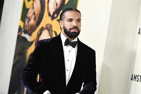 Drake Submits to ‘Goth Baddie’ Streamer Who Gets Him to Bark on Command: ‘Good Boy’