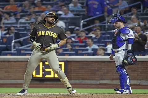 Fernando Tatis Jr.’s heroics on both sides of the ball snap Mets’ win streak