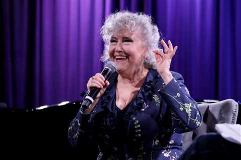 Melissa Manchester, Victoria Williams & The Smashing Pumpkins’ Kiki Wong Are First Honorees for..