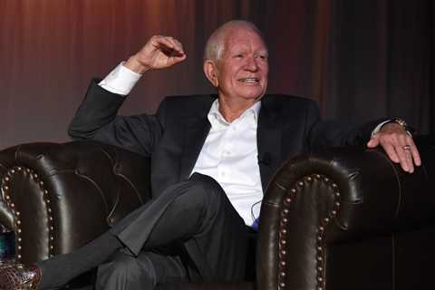 Dale Morris, Nashville Manager Who Guided Careers of Alabama & Kenny Chesney, Dies at 89