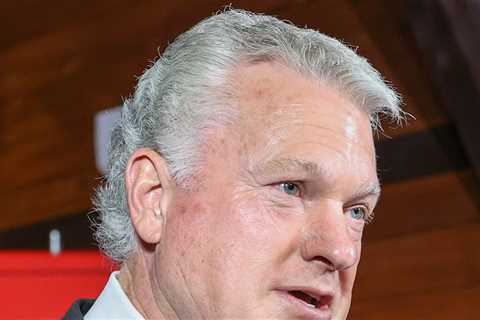 Rep. Mike Collins' Former Staffer Posted A.I. Selfie in KKK Robes