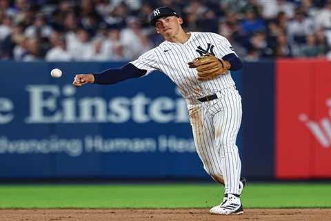 Yankees trusting George Lombard Jr. to play through historic error streak