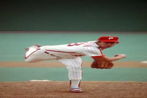 Larry Christenson, Phillies World Series champ, dies at 72 while on family fishing trip