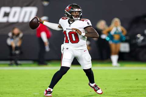 Buccaneers choose undrafted rookie Jalon Daniels as backup QB in NFL cutdown day surprise