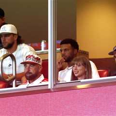 Jason Kelce Talks Taylor Swift & Travis Kelce Wedding Before Chiefs ‘MNF’ Victory: ‘The Ceremony..