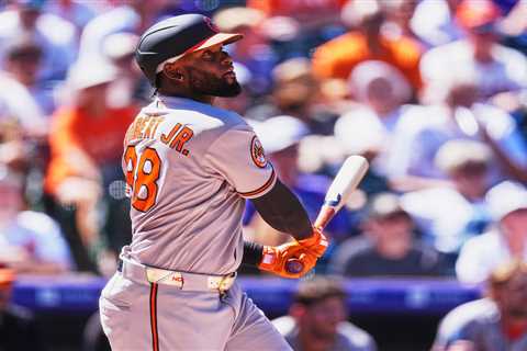 Luis Robert Jr. drives in Pete Alonso during solid Orioles debut days after Mets exit