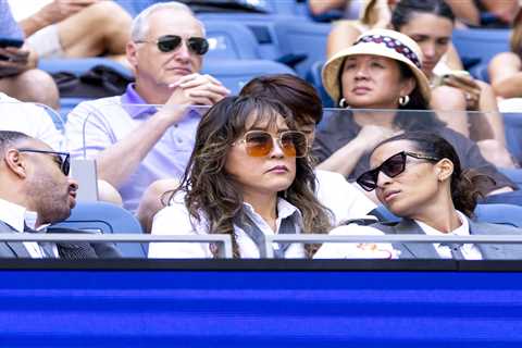 Naomi Osaka’s mom is stealing the show at US Open with her own bold fashion choices