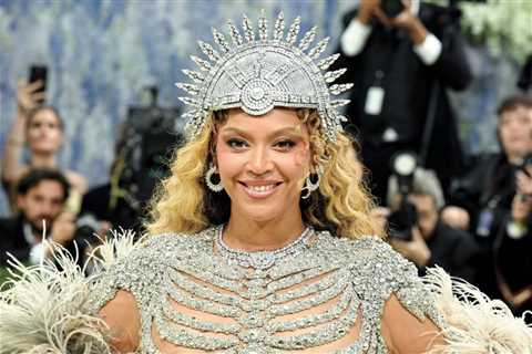 Beyoncé Celebrates Her Birthday on ‘B’Day’ Deluxe Album Featuring Unreleased Songs and Collabs With ..