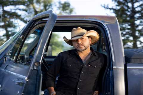 Jason Aldean Guarantees Ronnie Milsap Won’t Be Forgotten ‘Anytime Soon’ With New Song: ‘I Knew..