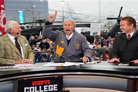 Lee Corso battling ‘a lot of physical ailments’ as Kirk Herbstreit says he’s ‘going through some..